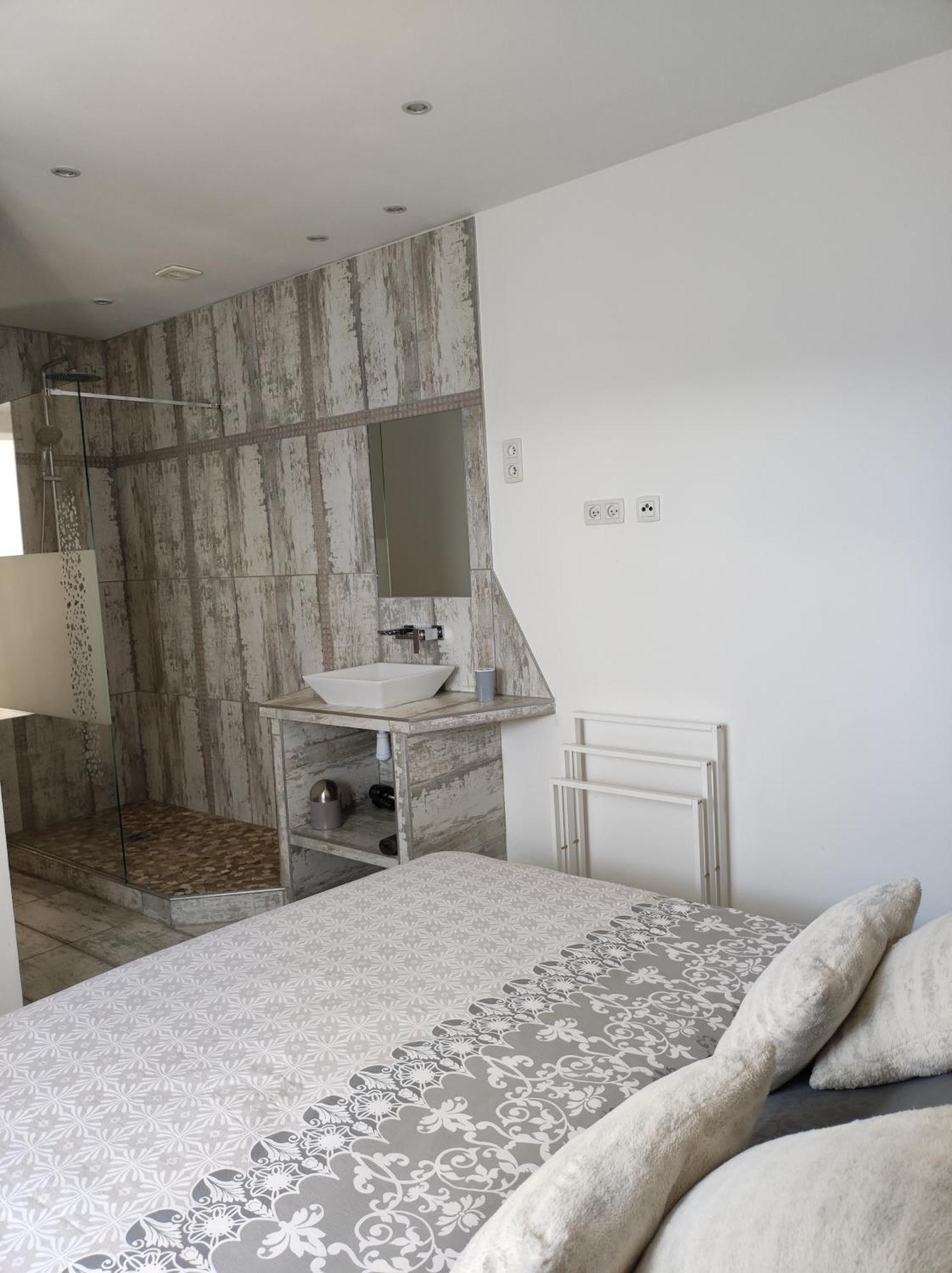 Appartement Abadie Bagnères-de-Bigorre Zimmer foto